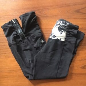 Lululemon floral crop.